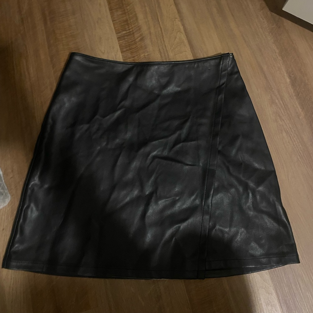 Hollister Black Mini Skirt